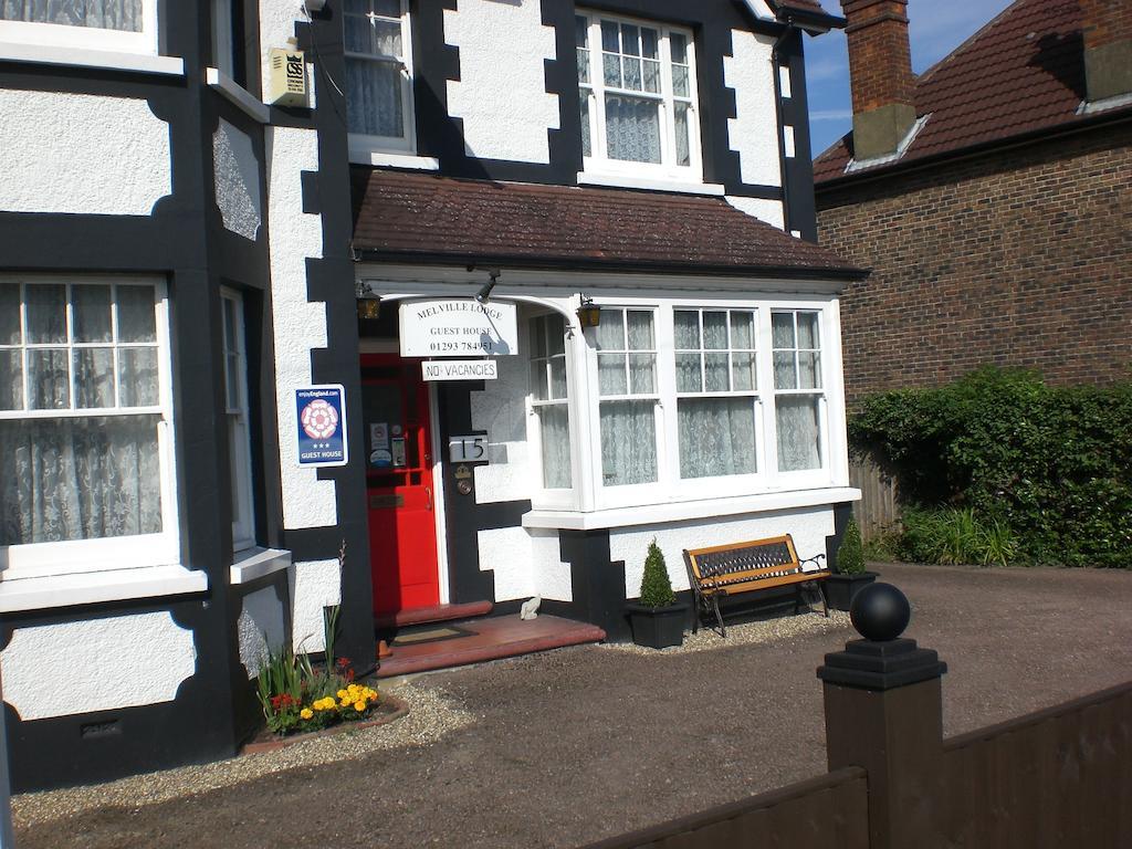 Melville Lodge Gatwick Horley Ngoại thất bức ảnh